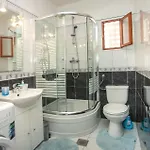 Appartement Varos Bb *