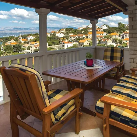 Apartament Varos Bb *